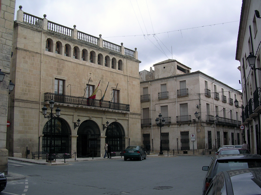 Làmina 2. Vista de l'Ajuntament de Castalla.